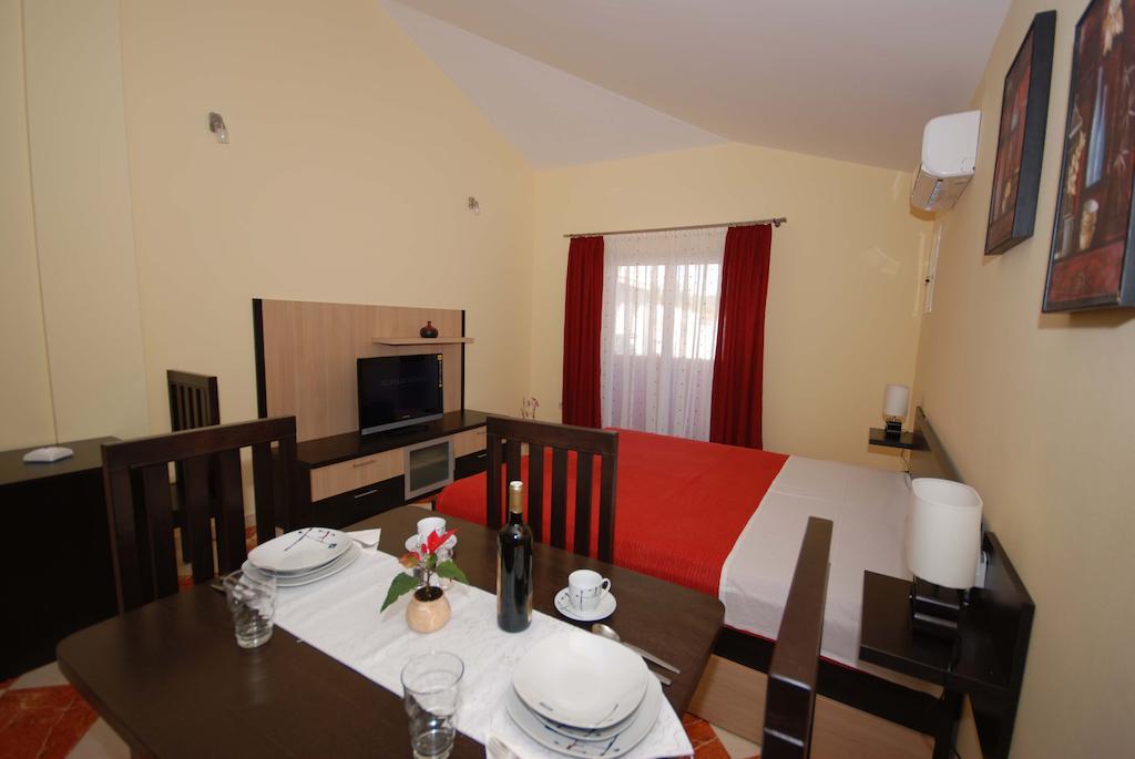 Apartments Stepic Trogir Cameră foto